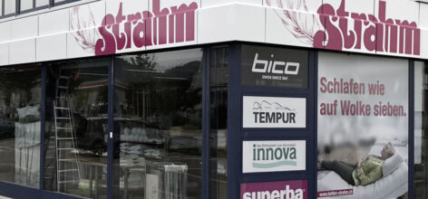 werbetechnik aus winterthur/gebäudebeschriftung/schaufensterbeschriftung. naef macht sichtbar.