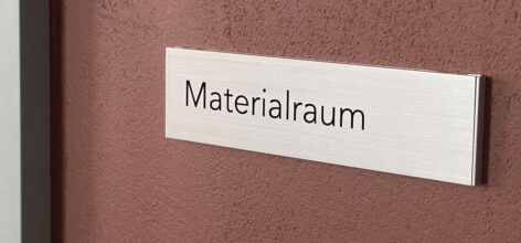 werbetechnik aus winterthur/gebäudebeschriftung/signaletik. naef macht sichtbar.