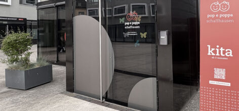 werbetechnik aus winterthur/gebäudebeschriftung/schaufensterbeschriftung. naef macht sichtbar.